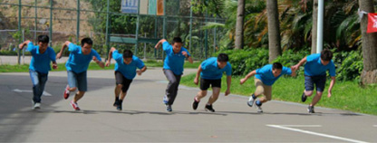 大成精密公司100米冲刺起步